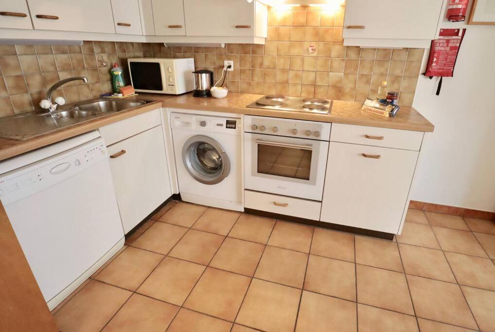 Comfortable, Very Well Located Between Train Station And Lake! Lausanne Extérieur photo