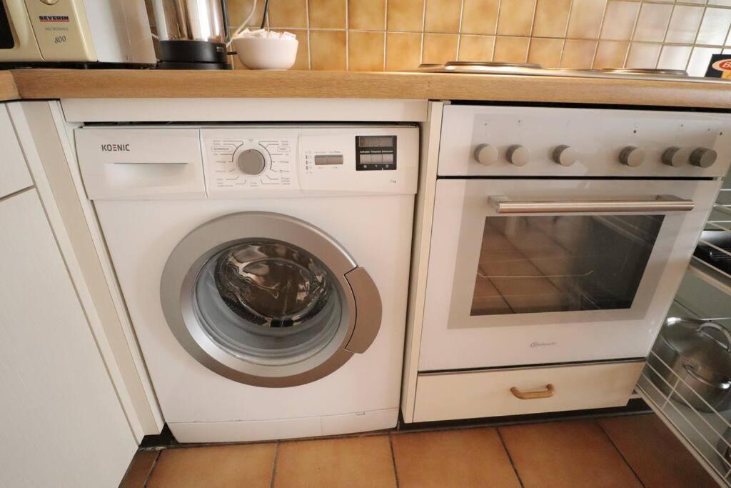 Comfortable, Very Well Located Between Train Station And Lake! Lausanne Extérieur photo